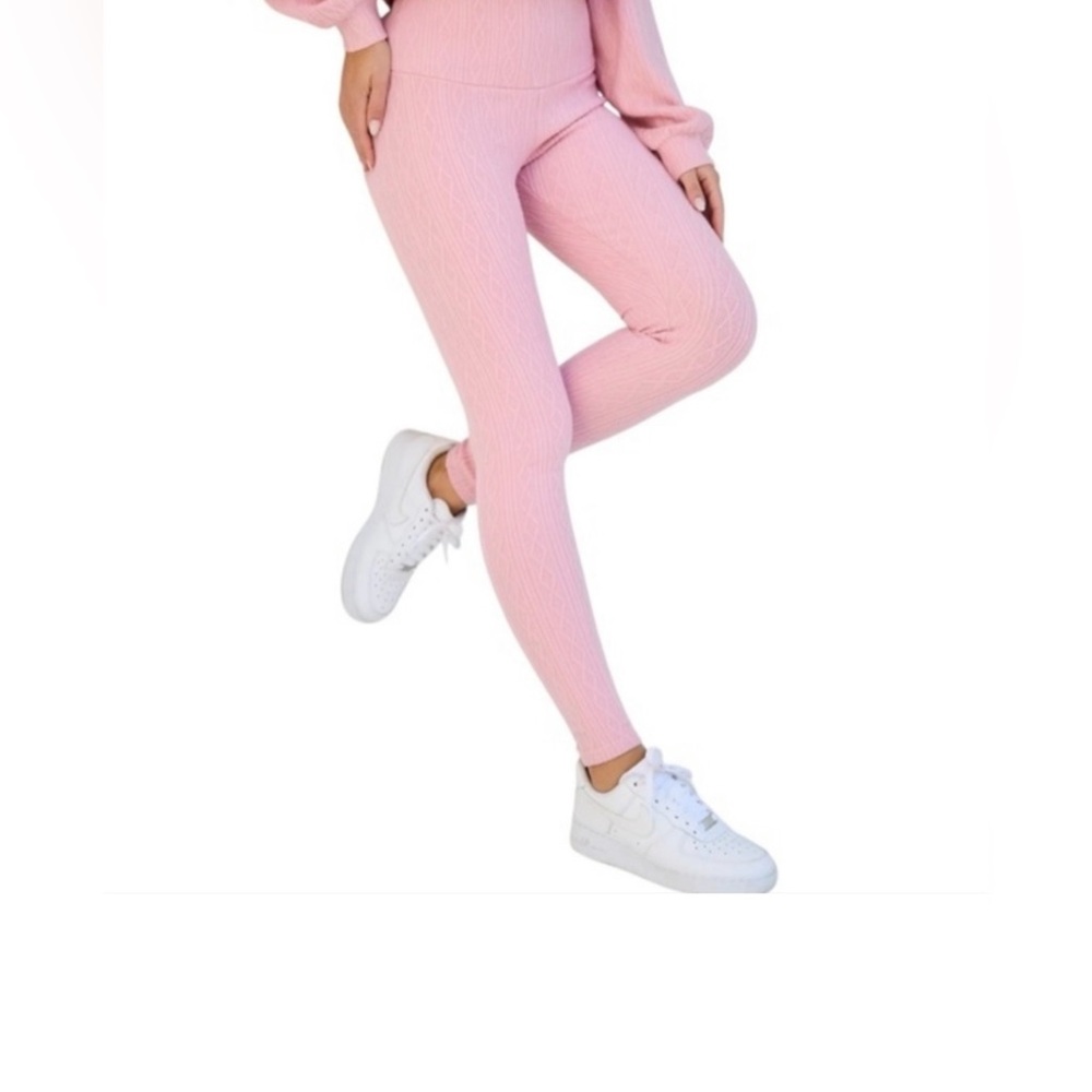 NWT Beach Bunny Winnie Knit Blush Leggings - Size Large